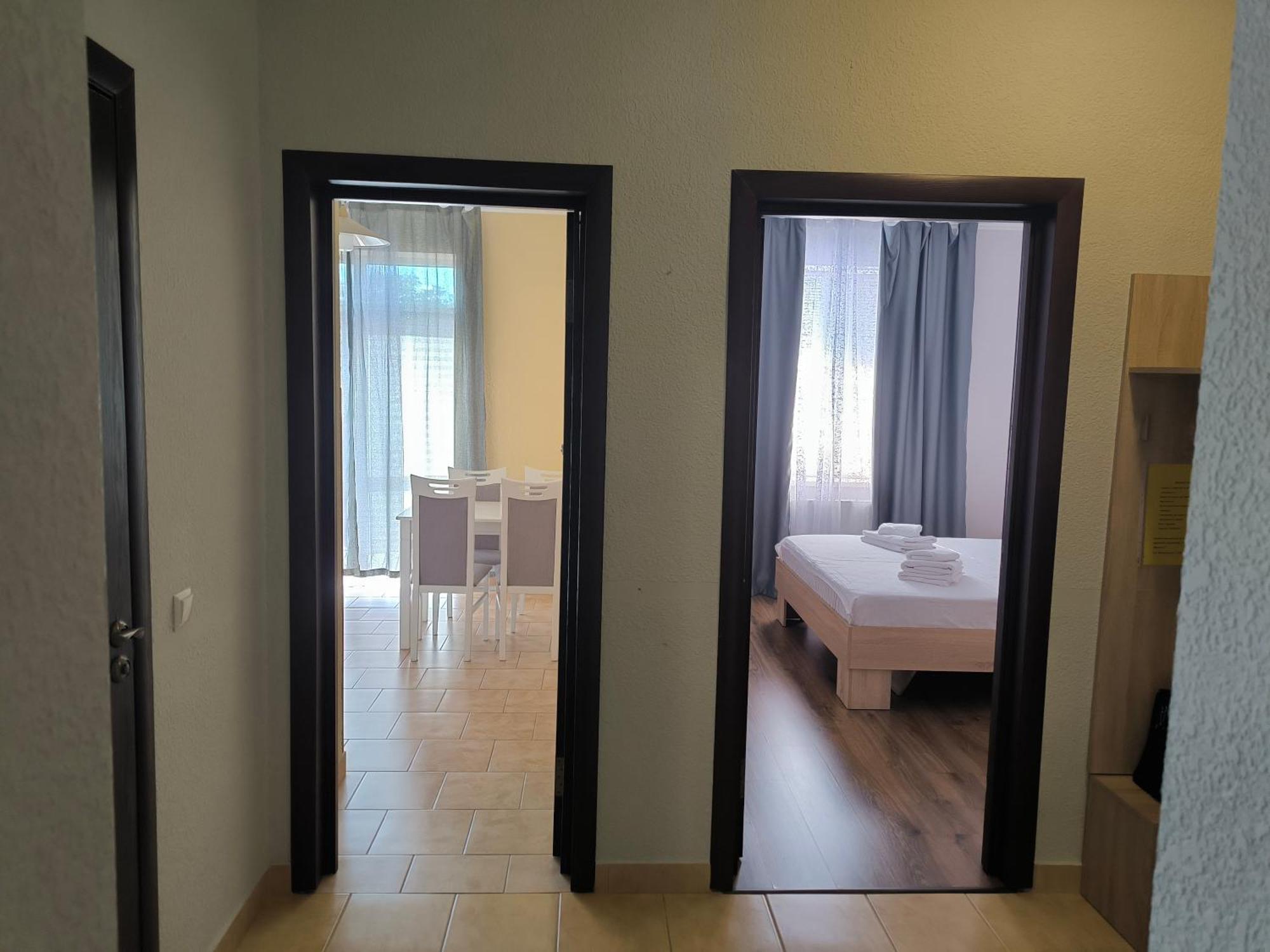 Apartments Domovik Parkaniya, 2A Mukacheve Luaran gambar