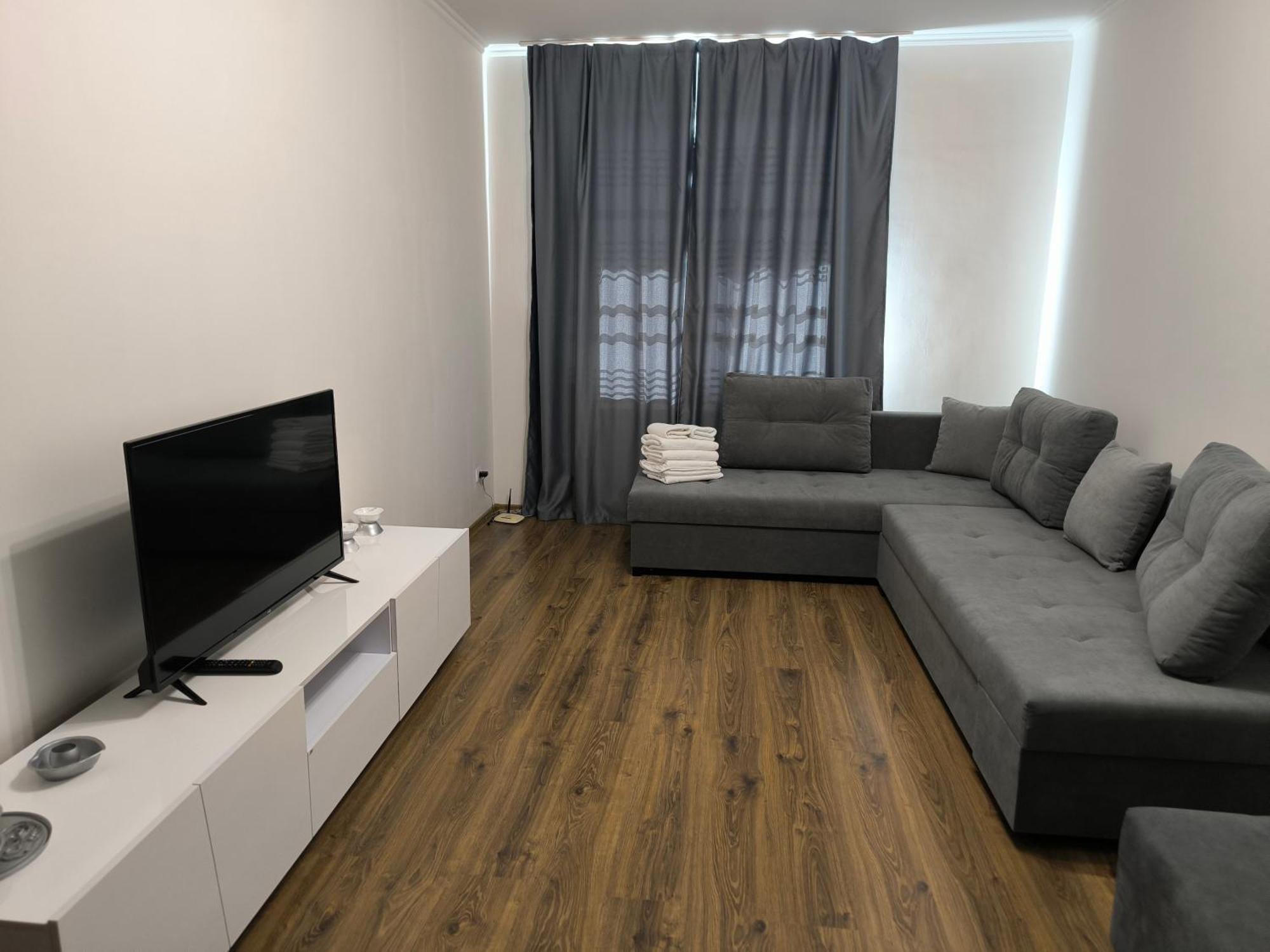 Apartments Domovik Parkaniya, 2A Mukacheve Luaran gambar