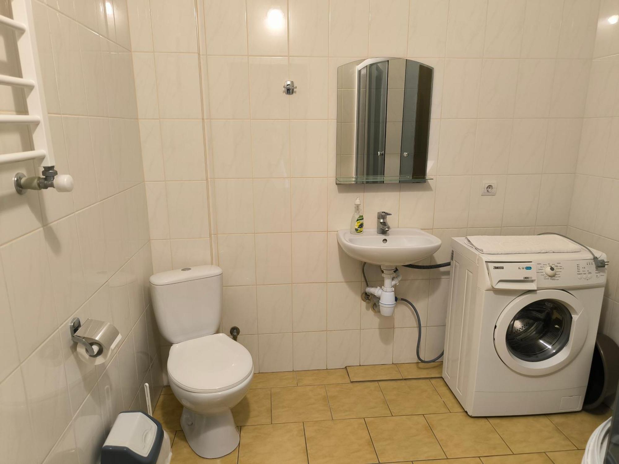 Apartments Domovik Parkaniya, 2A Mukacheve Luaran gambar