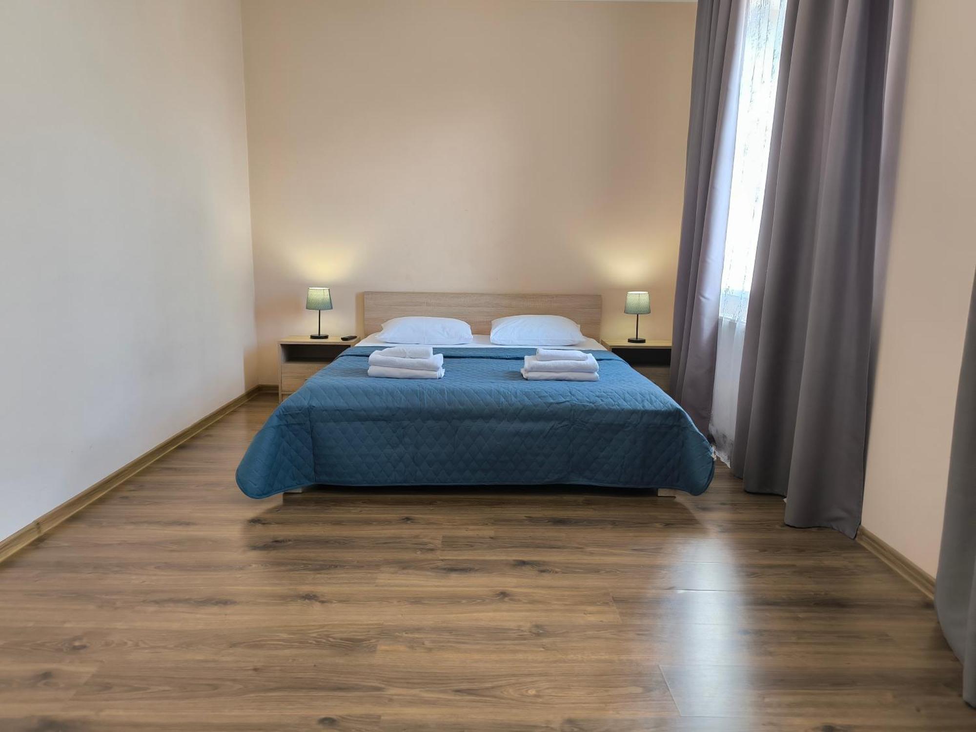 Apartments Domovik Parkaniya, 2A Mukacheve Luaran gambar
