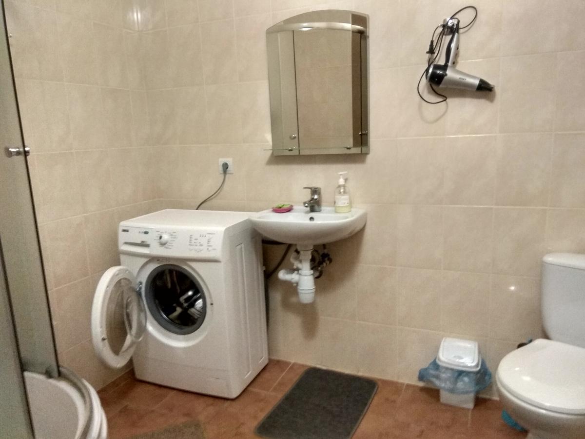 Apartments Domovik Parkaniya, 2A Mukacheve Luaran gambar